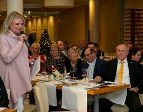 Kateřina Neumannová, česká olympionička a Jan Smigmátor, český swingový zpěvák (86)